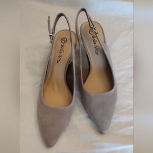 Bella Vita Cream Tan Slingback Heels